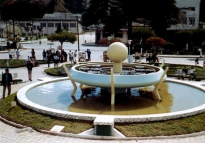 Fonte luminosa de Vila Abernéssia